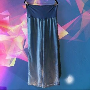 Fold-over waist, wide-leg jeans